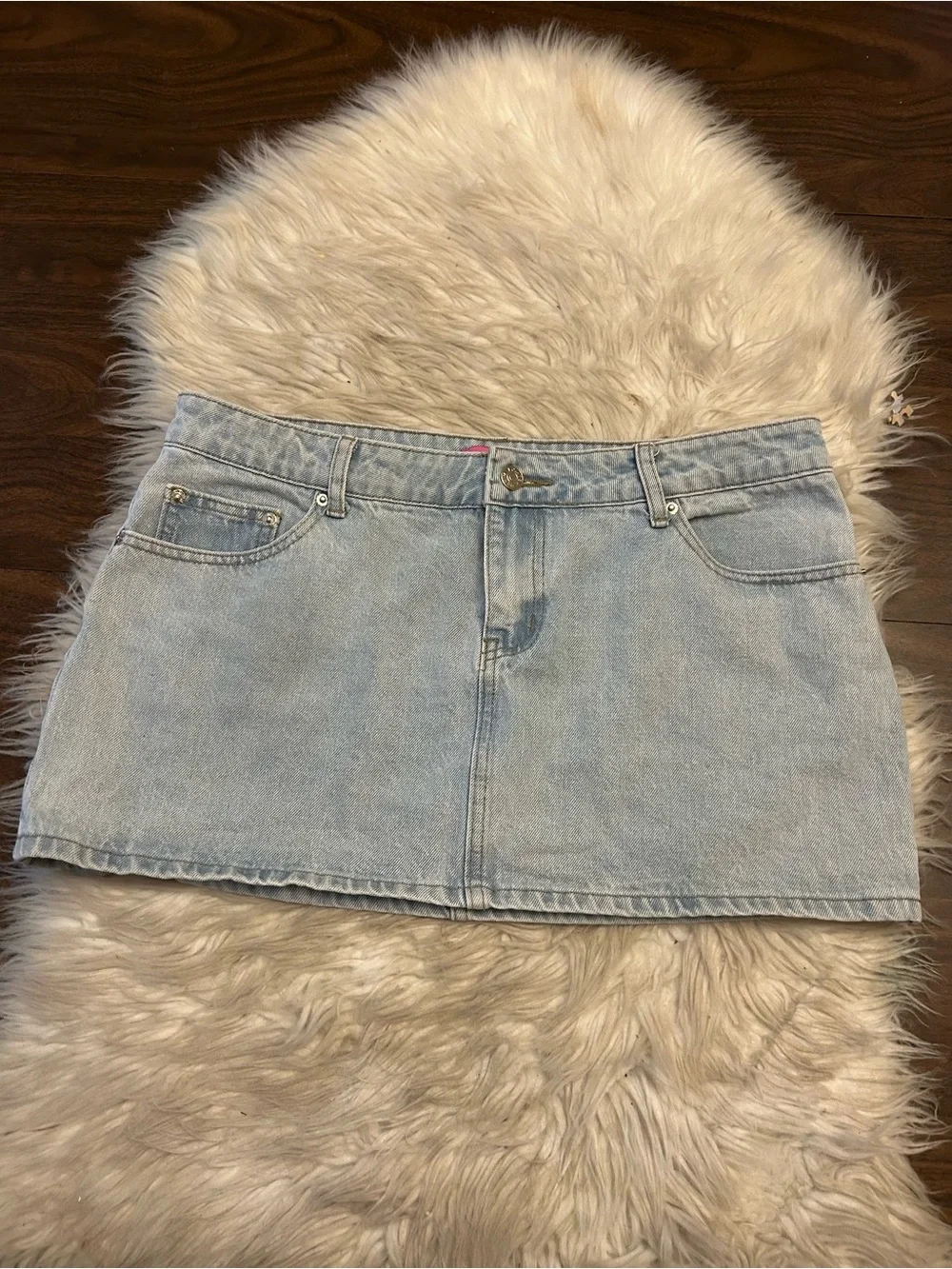 EDIKTED ‘Chiara’ Low-Rise Denim Micro Mini Skirt